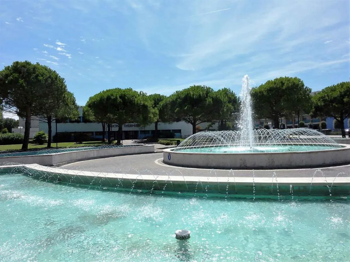 Apartment In Bibione 43487 0*,
